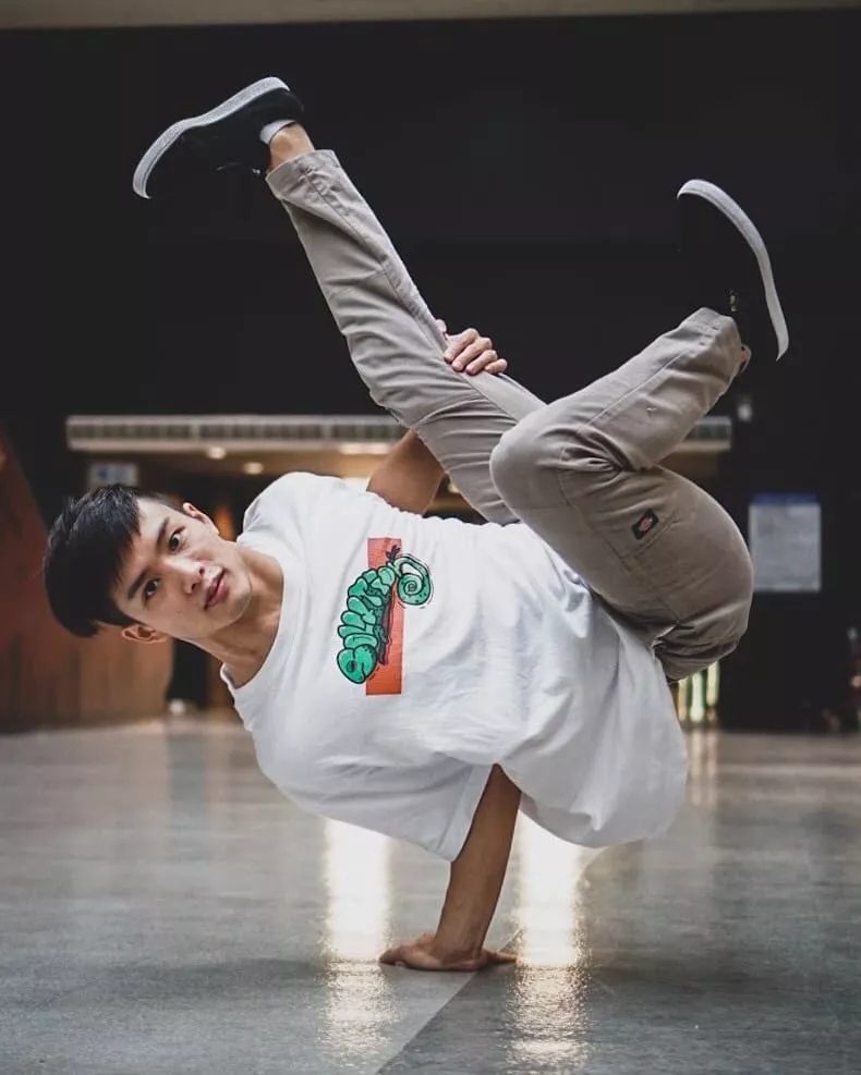 余明轩