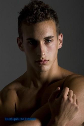 Stephen-Becker_4-333x499.jpg